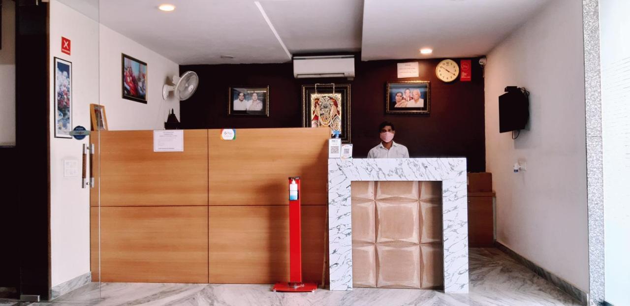 Hotel Sar Kamla Dham Skd Vrindavan Fully Vaccinated Staff ภายนอก รูปภาพ