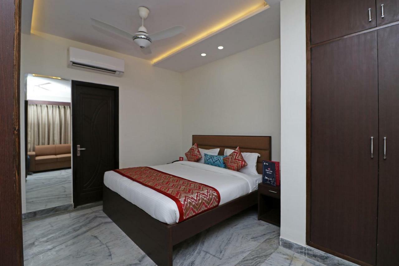 Hotel Sar Kamla Dham Skd Vrindavan Fully Vaccinated Staff ภายนอก รูปภาพ